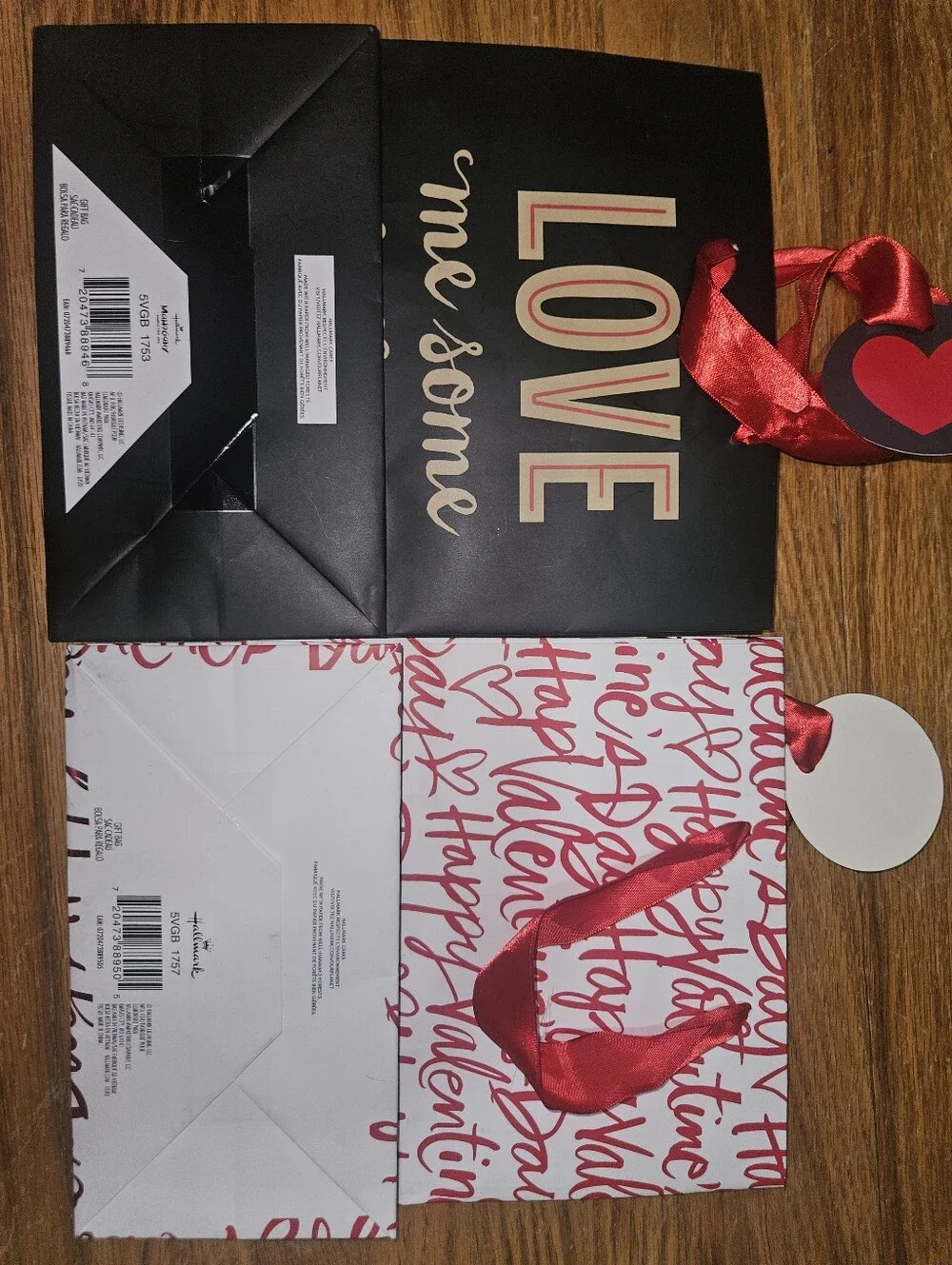 Set Of 2 Hallmark Valentine's Day LOVE Glitter Script Valentine Gift Bags